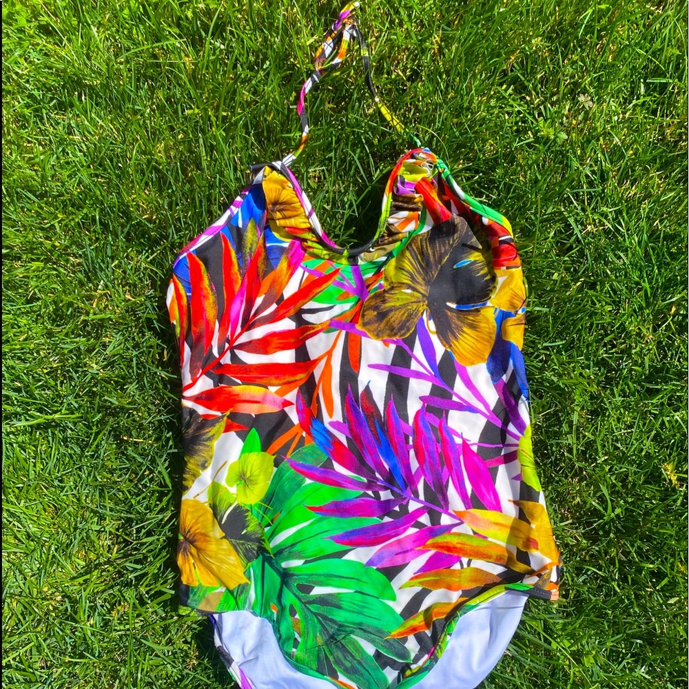 Milly Mini’s Floral one piece bathing suit